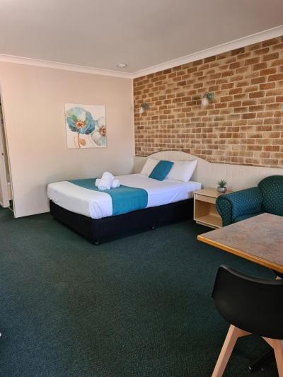 Country Gardens Motor Inn 투움바 외부 사진