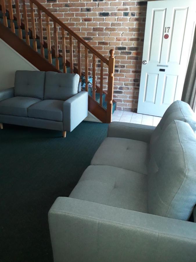Country Gardens Motor Inn 투움바 외부 사진