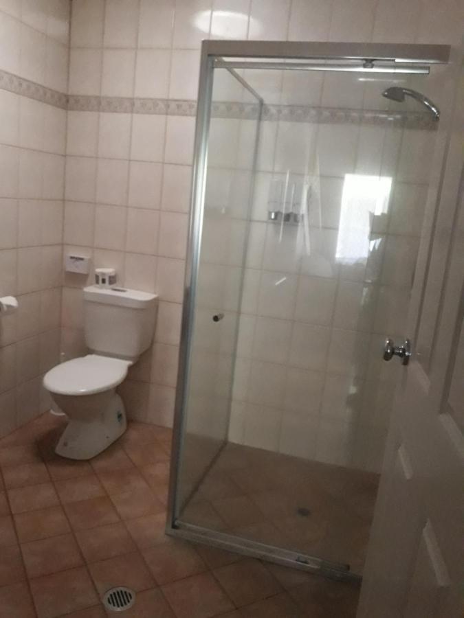 Country Gardens Motor Inn 투움바 외부 사진